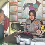Sidokkes Polres Gowa Berikan Pelayanan Kesehatan Kepada Personel di Gudang Logistik KPU Gowa 