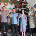 Open House Natal 2024, Pj Bupati Murung Raya Sambut Ribuan Masyarakat Open House Natal 2024, Pj Bupati Murung Raya Sambut Ribuan Masyarakat