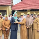 Wakil Ketua 1 DPRD Murung Raya Sosialisasikan Bersosial Media Kepada Pelajar