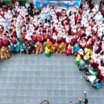 Gerakan Ayah Mengantar Anak Sekolah dan Minum Susu Bersama di MIS Karya Pembangunan Gerakan Ayah Mengantar Anak Sekolah dan Minum Susu Bersama di MIS Karya Pembangunan