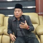 Ketua DPRD Mendorong Pemkab Murung Raya Sediakan Bus Sekolah untuk Anak Pelajar Ketua DPRD Mendorong Pemkab Murung Raya Sediakan Bus Sekolah untuk Anak Pelajar